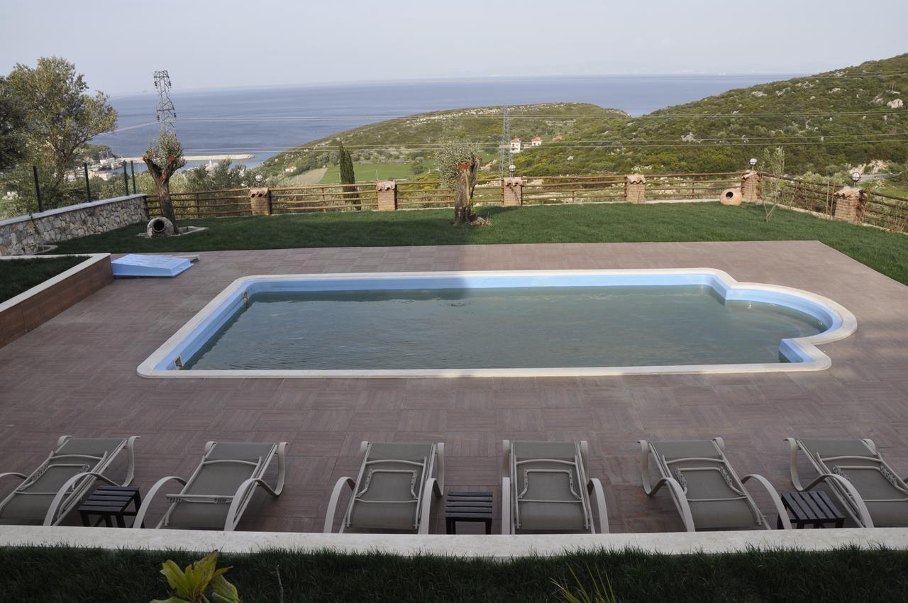 Tas Avlu Butik Otel Karaburun  Exterior foto