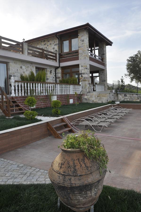 Tas Avlu Butik Otel Karaburun  Exterior foto