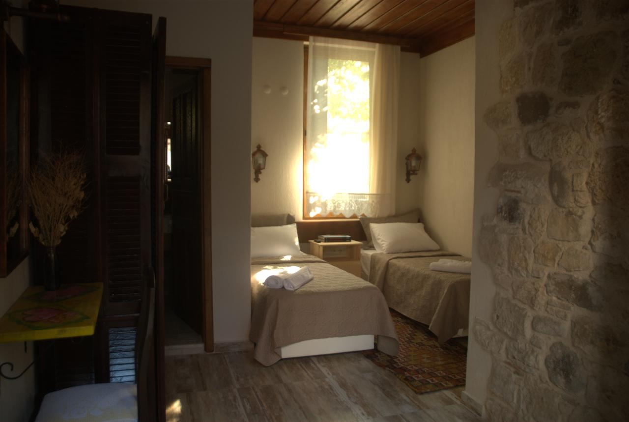 Tas Avlu Butik Otel Karaburun  Exterior foto