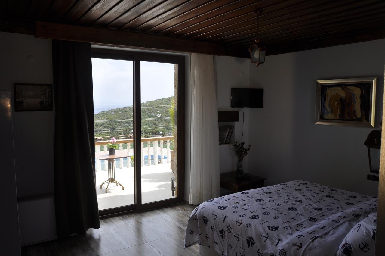 Tas Avlu Butik Otel Karaburun  Exterior foto