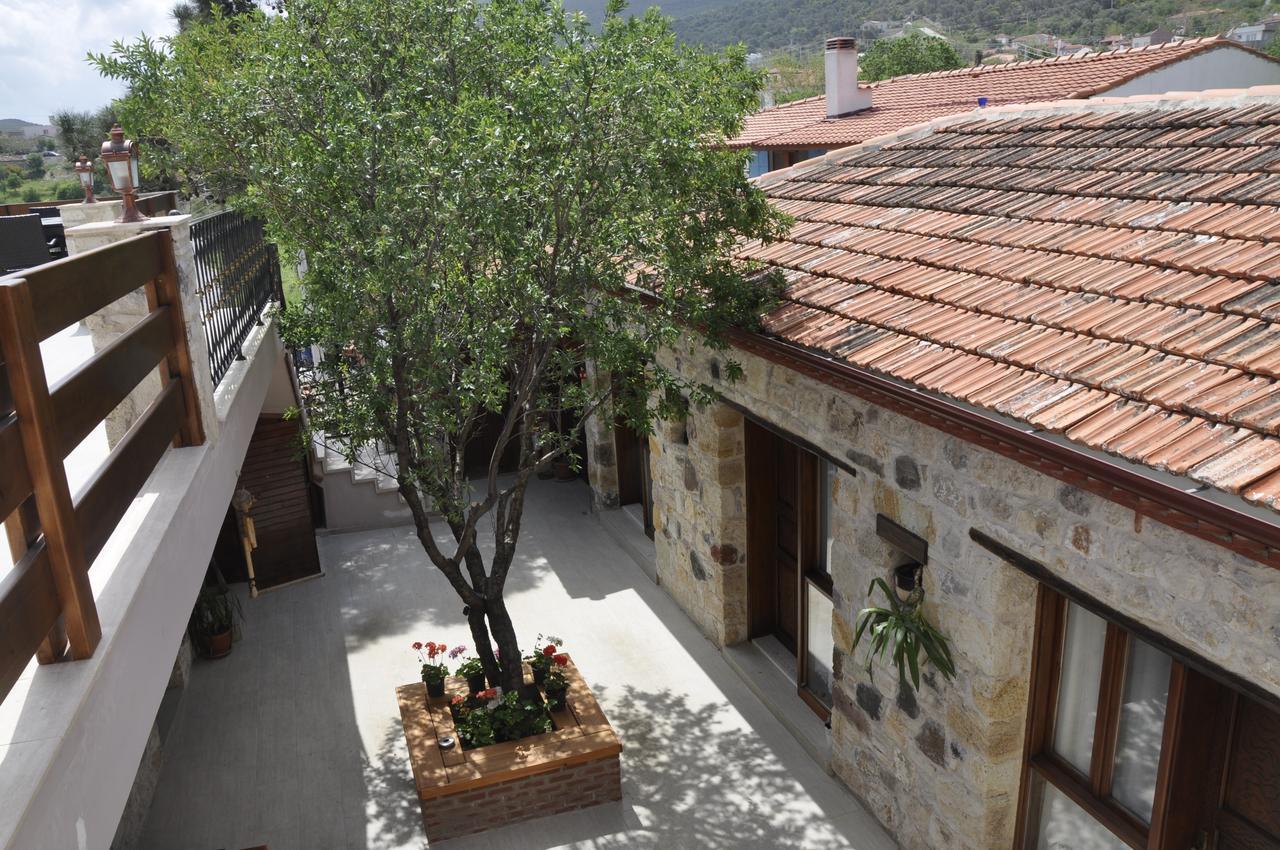 Tas Avlu Butik Otel Karaburun  Exterior foto