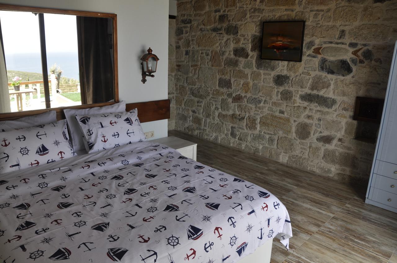 Tas Avlu Butik Otel Karaburun  Exterior foto